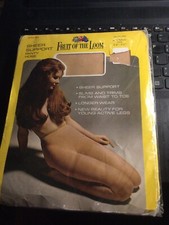 Exciting Vintage Fruit Of The Loom nude Sunlite Average pantyhose w/ model