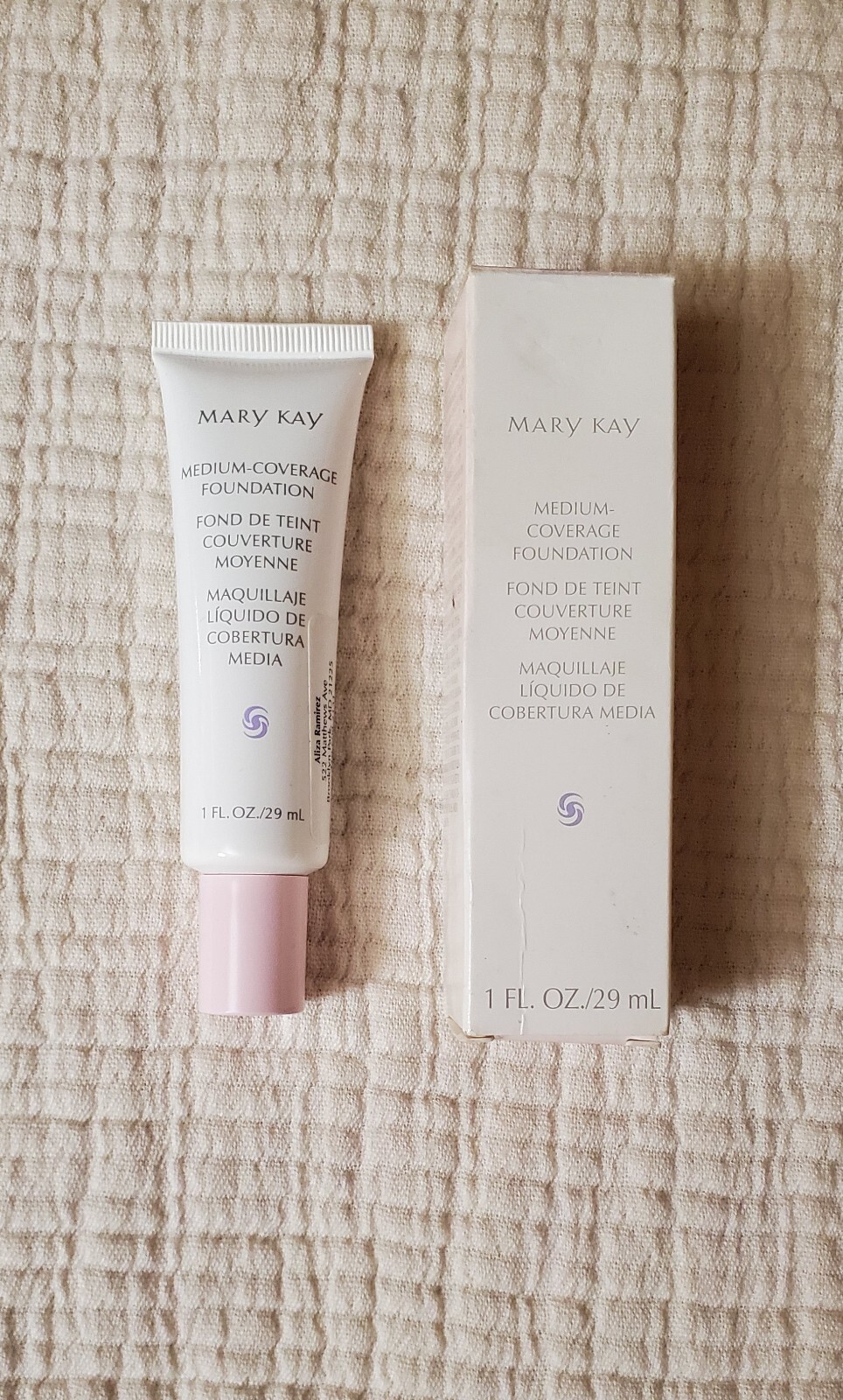 Mary Kay Medium Coverage Foundation Beige 302 Pink Cap Normal to Oily 355900 NIB