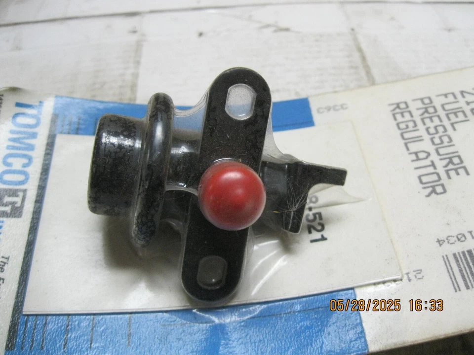 Fuel Injection Pressure Regulator Tomco 21034 - Imagem 2 de 4