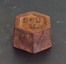 Vintage Israeli 500 gr. General Trader's Commercial Cast-Iron Hexa Scale Weight 