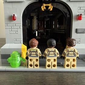 LEGO Ghostbusters Firehouse Headquarters (75827) Near Complete Missing Figures