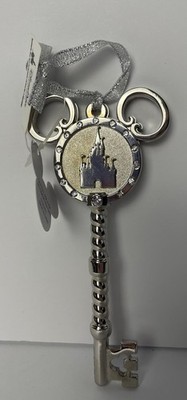Walt Disney World Mickey KEY Christmas Ornament Cinderella Castle Read Desc.