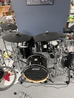 ATV Electronic Drum Set with Pearl Mimic Pro   Expanded Complete Kit