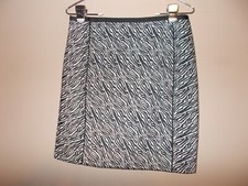 H M Womens Size 8 Zebra Straight Short Skirt Lined
