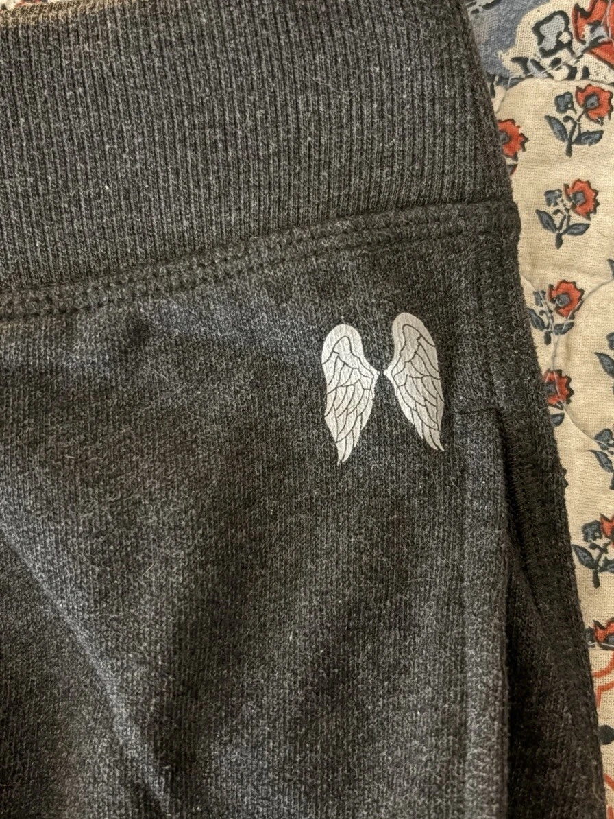 victoria-secret-vs love angel crop sweatpants
