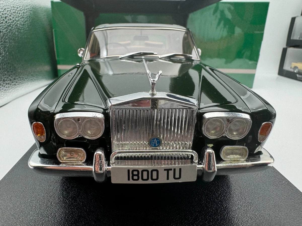 Cult 1/18 ロールスロイス Silver Shadow 1975 61KObCu17uL._UF350,350_QL80_.jpg