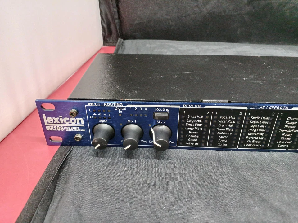 LEXICON MX200 Professional Multi-Effect Reverb Unit Condition Excellent - Image 2 of 4