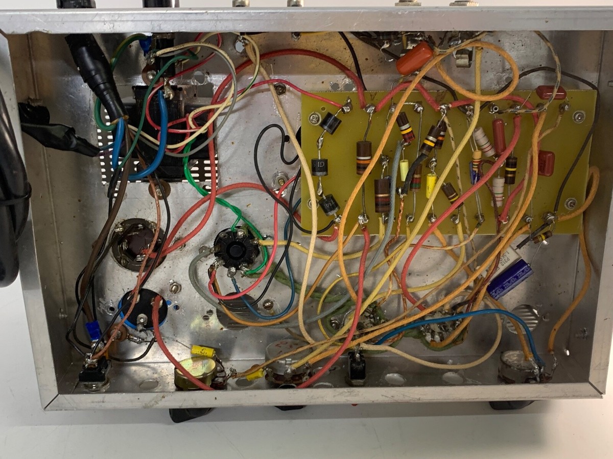 希少パワーアンプBediniClassic100 MonoAmplifiers 希少パワーアンプBediniClassic100 MonoAmplifiers Explosive sound