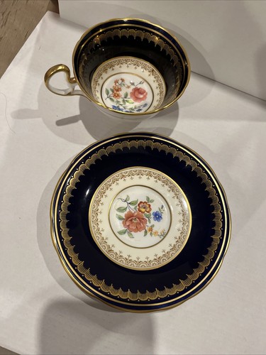 Vintage Aynsley Tea Cup & Saucer Black & Gold w/ Flowers Perfect Set - Picture 13 of 13