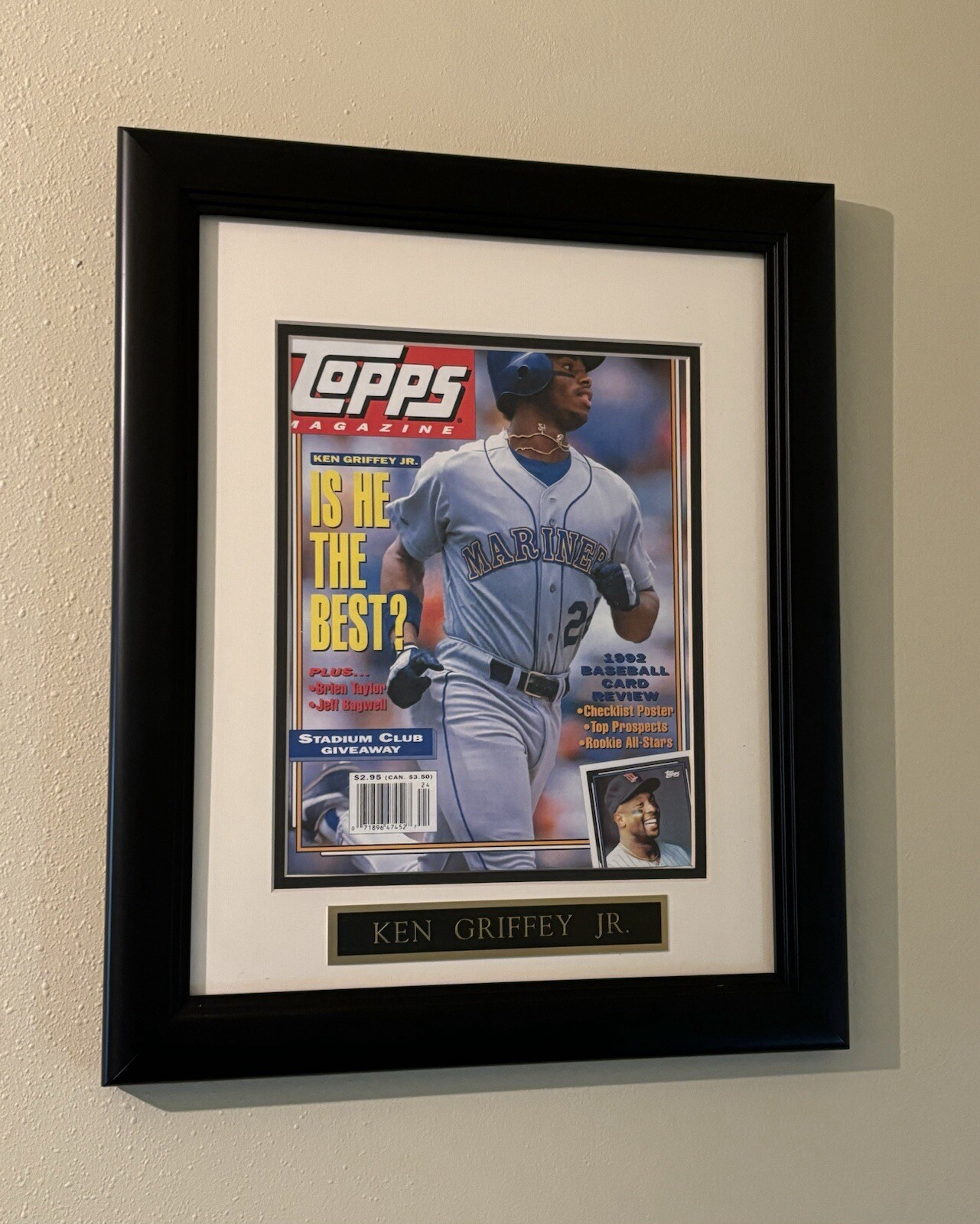 Ken Griffey Jr 1992 Topps Magazine IS HE THE BEST? In Custom Frame.