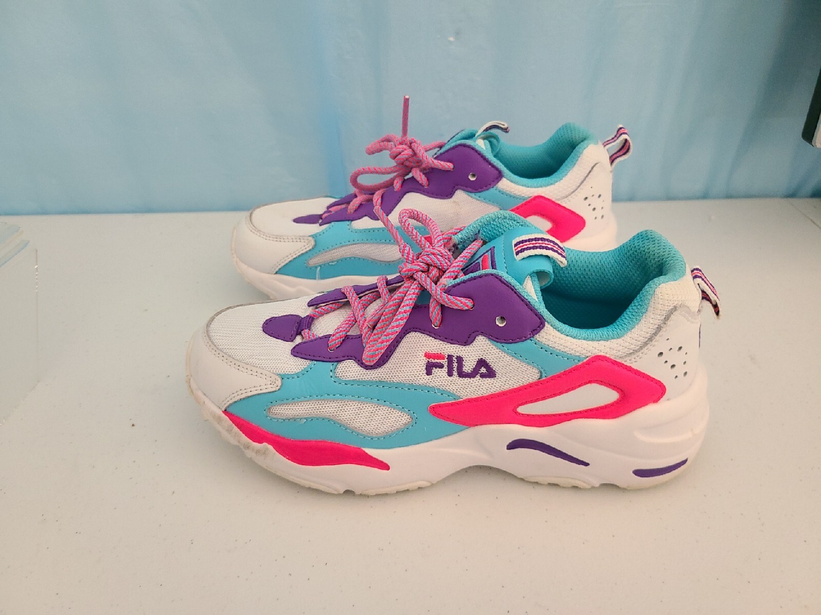 FILA RAY TRACER Big Girls Sneakers Size 4.5 White Pink Blue Purple