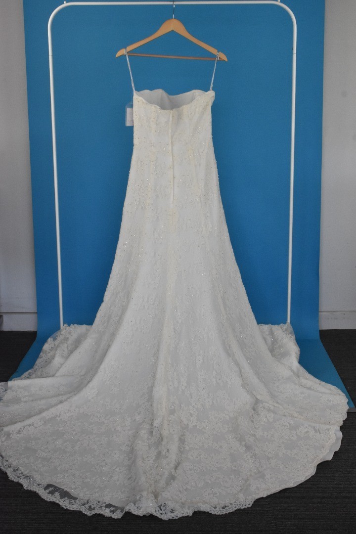 Picture 4 of 10