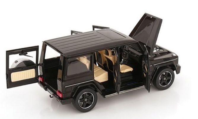 Mercedes G-Klasse W463 Designo Noir 1/18 Iscale 180042 : voiture miniature de collection en métal