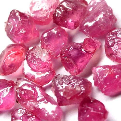 23.73Ct. Natural Gemstone Ruby Rough Pinkish Red Color Mine Mozambique Sparkling - Picture 2 of 7