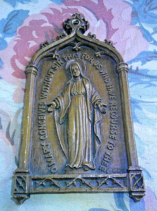 BARWOOD Religious Holy Virgin Mary Devotional Wall Plaque 5.5”