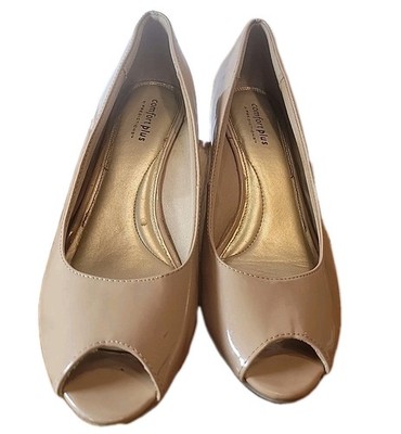 Comfort Plus Predictions Open Toe Wedge Heel Wedge Womens 8 Shiny Beige