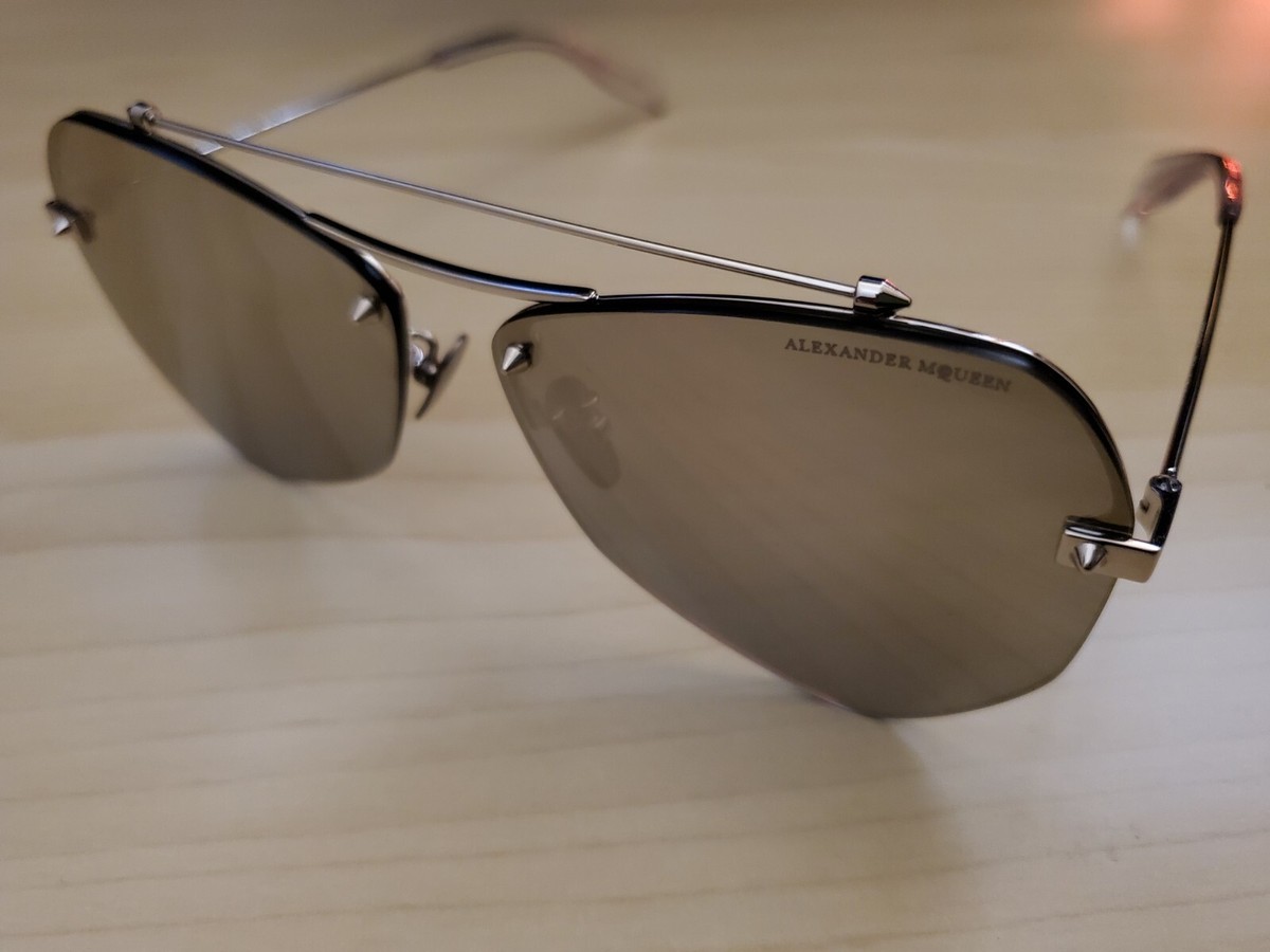 Alexander McQueen Sunglasses
AMO121SA Alexander McQueen® AM0432SA Wayfarer Sunglasses EuroOptica™ main image 4