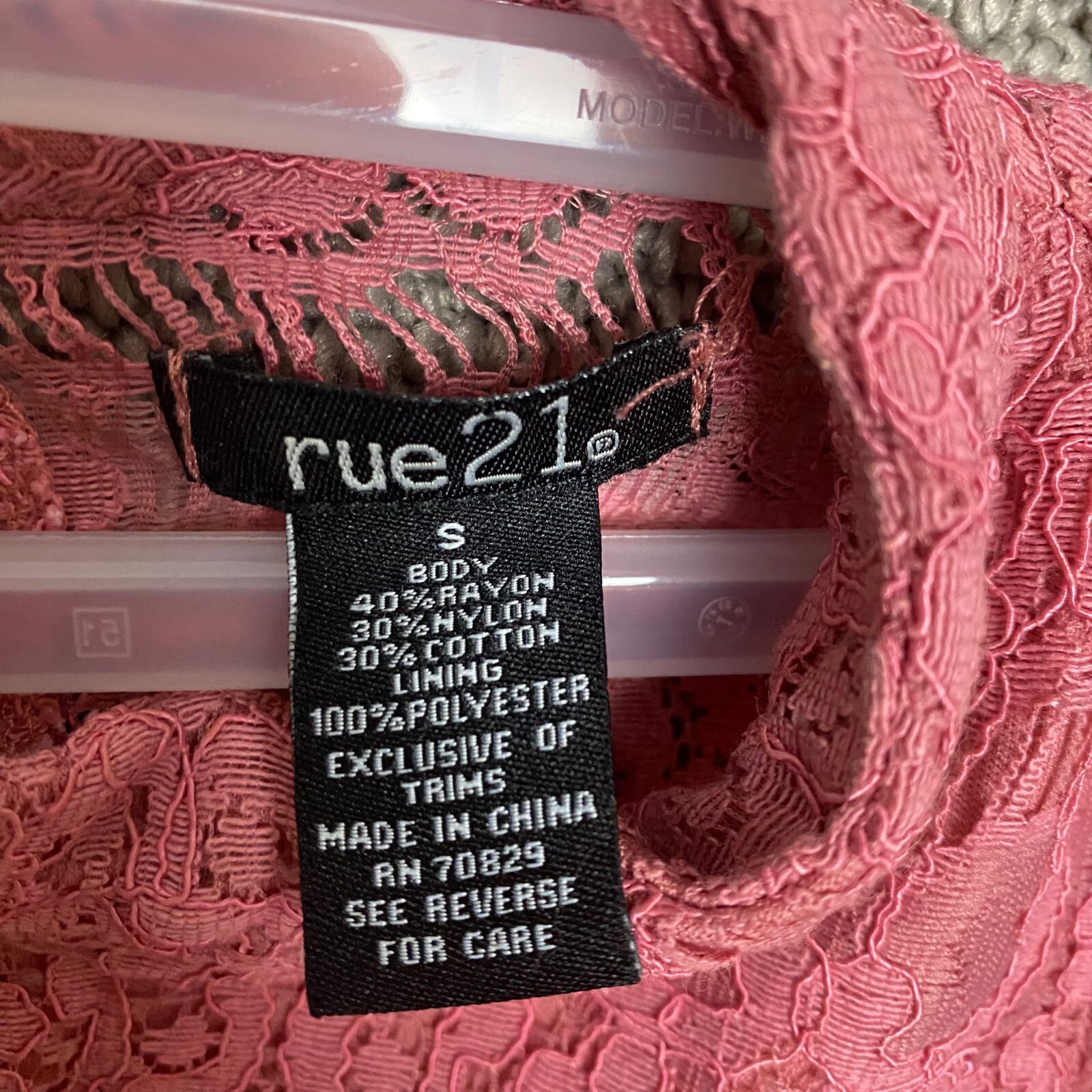 RUE21 Women's Sleeveless Crochet Mulberry Top - Size Small image 3