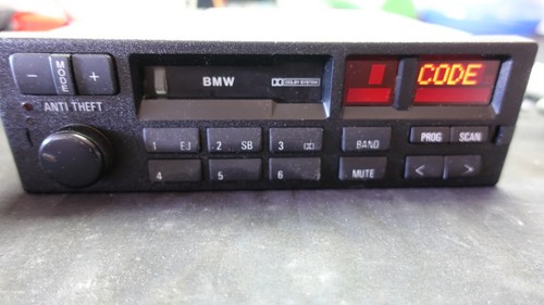 BMW CM5903L RADIO STEREO E31 E32 E34 E36 318 325 M3 M5 525 540 840 ( NO CODE )