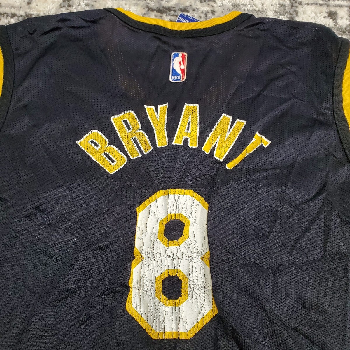 Vintage Kobe Bryant Champion Jersey #8 Los Angeles Lakers L 44