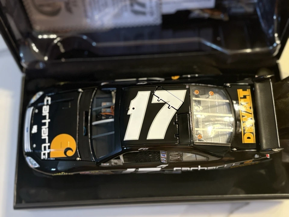 New Matt Kenseth #17 Carhartt 2009 Fusion Elite 1 of 144 C179822CTMK 1:24 - Image 3 of 4