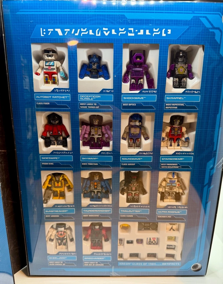 2014 Hasbro Kre-o Transformers - SDCC Exclusive - 30 Figures - NEW!! - Image 4 of 4