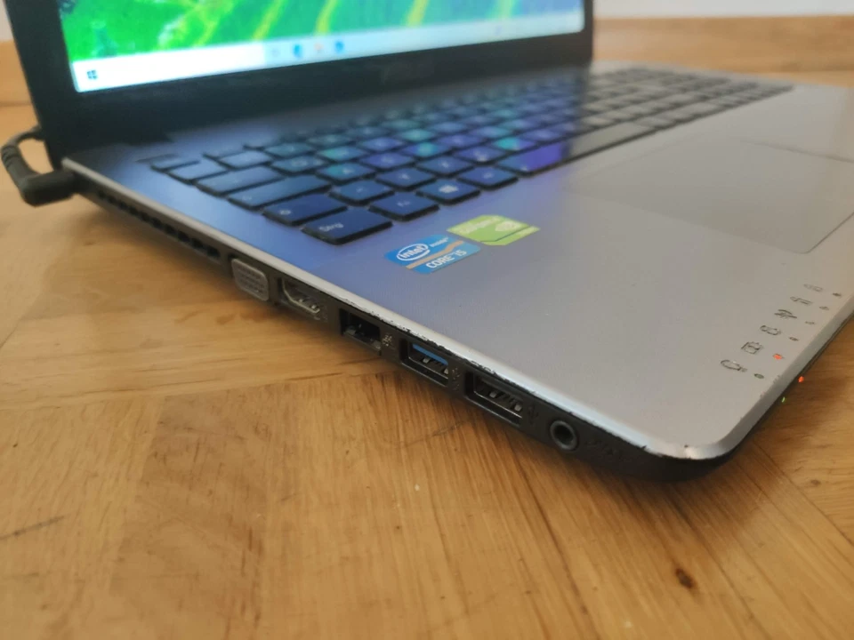 ASUS F550VB-XX028H Notebook i5-3230M 4GB RAM 120GB SSD 15,6" Bastlerware - Bild 4 von 4