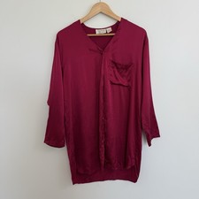 VTG Victoria  s Secret Red 100 Silk Oversized Sleep Shirt Size P/S Quiet Luxury