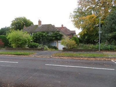 Foto 6x4 Eckhaus - Empress Avenue Farnborough \/SU8754 c2017