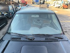 Pare-brise Nissan PICK-UP