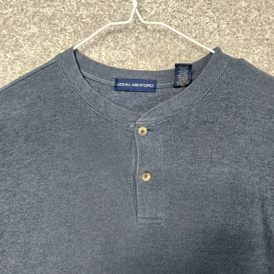 Suéter John Ashford Henley Para Hombre L Azul Tejido Gofre Térmico Exterior Minimalista Foto 3 de 4