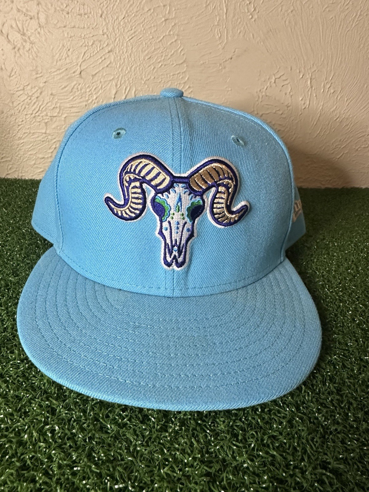 Hartford Yard Goats baby blue Los Chivos baseball cap New Era Sz 7 3/4 ...