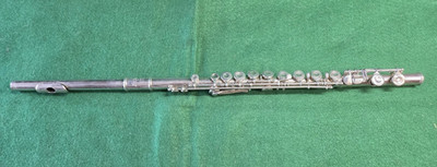 SELMER 1206 FLUTE NEEDS END CAP VERY EASY FIX