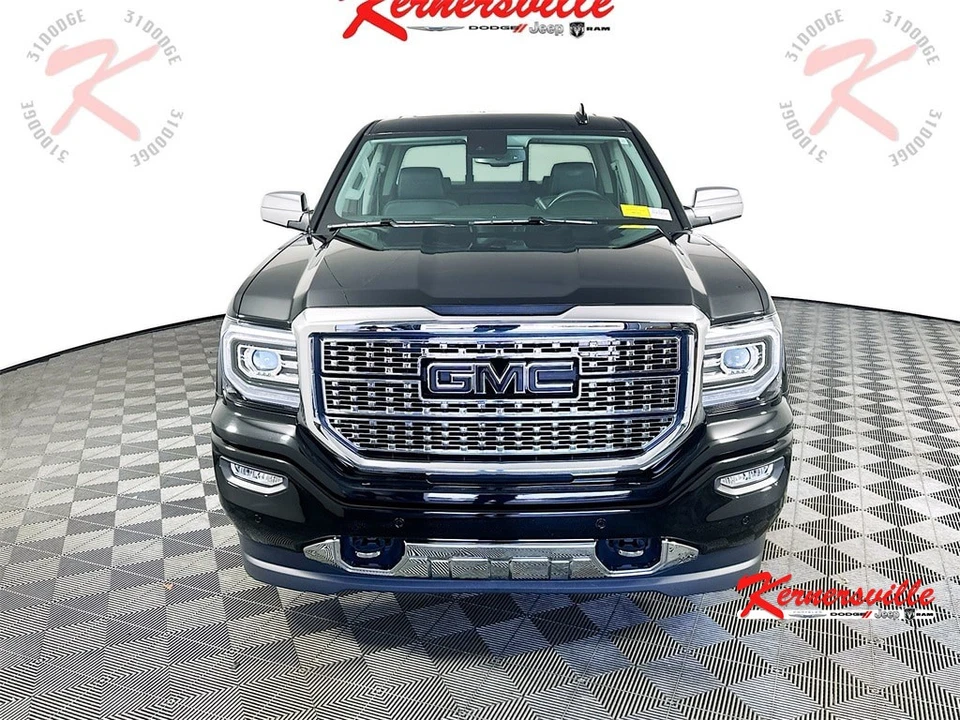 2018 GMC Sierra 1500 Denali 4WD 4dr Pickup Truck Navigaton Parking Sensors Foto 2 de 4