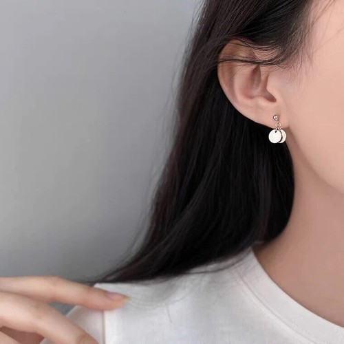 Minimalist Korean Fashion Surgical Steel 8mm Circle Charm Earrings Stud - Picture 3 of 4
