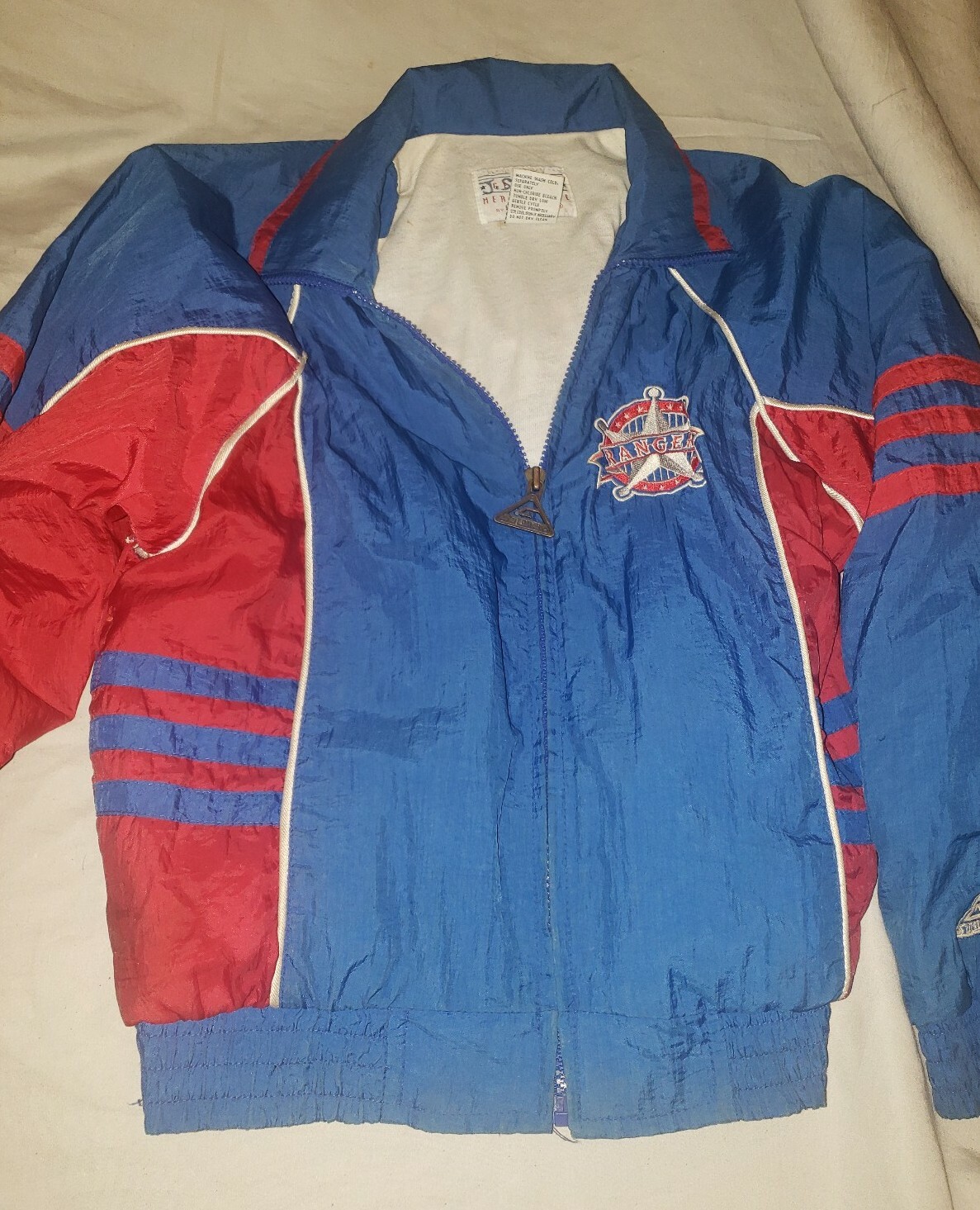 Picture 2 of 4