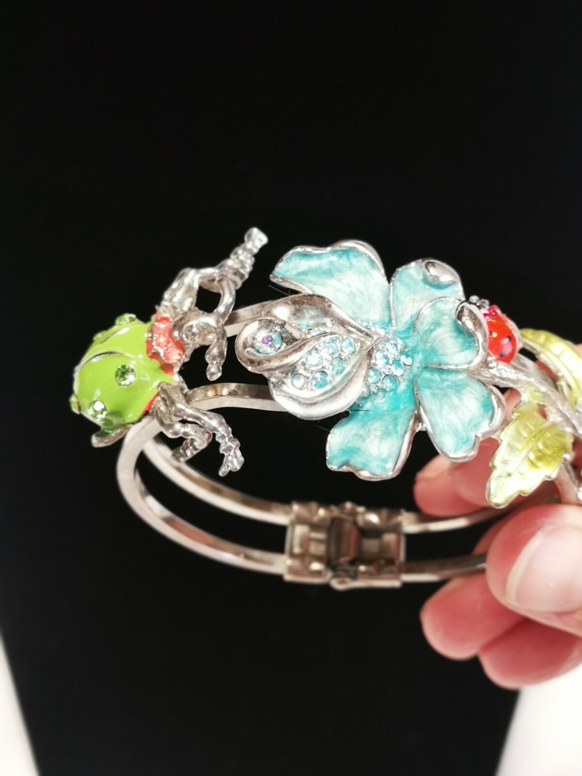 Silvertone Hinged Bangle Statement Bracelet with … - image 7