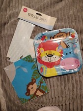 Baby Maluch Papierowe talerze imprezowe Gra Pudełka na babeczki Niebieska dżungla Pakiet Nowe zapieczętowane