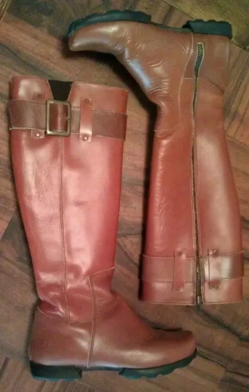 BOTAS DE MONTAR JOHN FLUEVOG KRISTA 7.5 se adapta a 6.5 CUERO MARRÓN NARIZ DESAIRE CREMALLERA/HEBILLA Foto 2 de 3