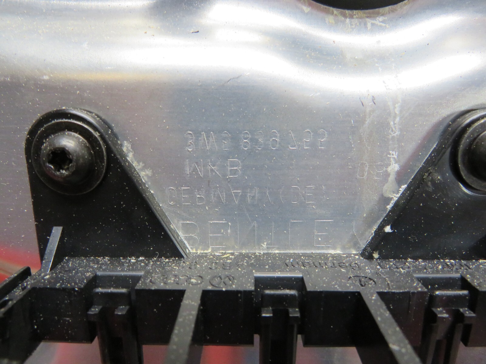 2006 BENTLEY FLYING SPUR REAR LEFT WINDOW REGULATOR