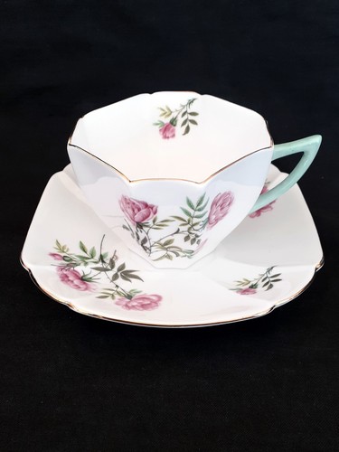 Shelley England Teacup And Saucer - Picture 3 of 8