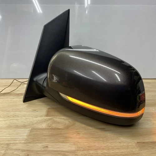 2015 - 2018 KIA SEDONA Driver Side Left  View Mirror LH Side lamp 9 Wires