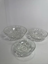 Anchor Hocking Star Of David Scalloped Edge Serving Bowls 10 3/4” 8 3/4” 7 1/4”