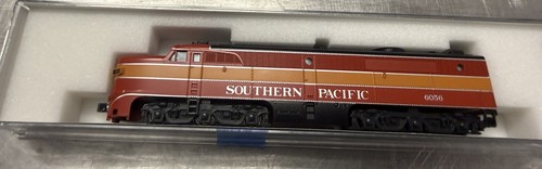 Escala N KATO 176-4105 SP "Luz diurna" ALCO PA1 diésel #6056 - DCC listo | Condition: New