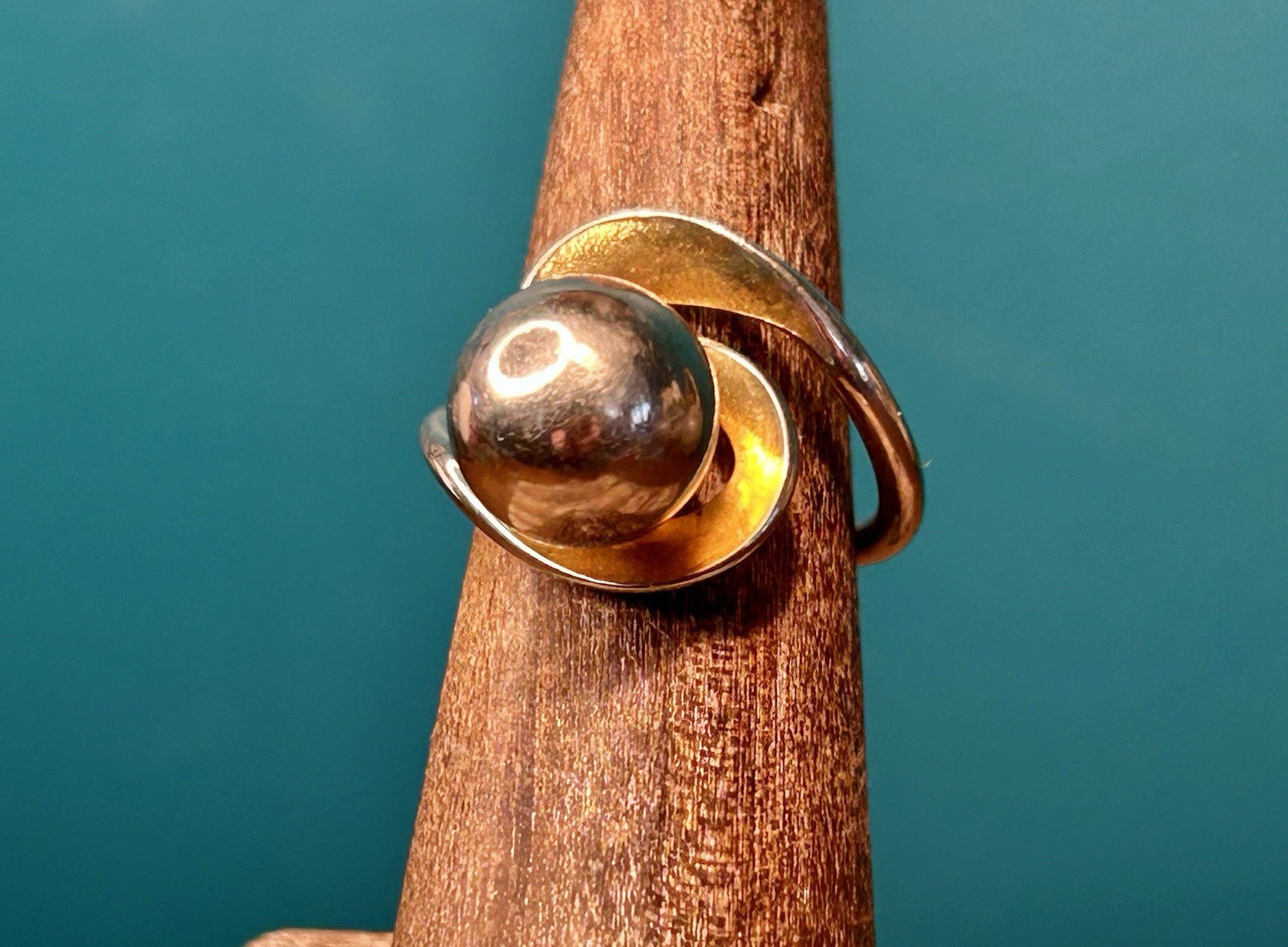 Silver Swirl Orb Ring 3 Dimensional Geometric Gol… - image 3