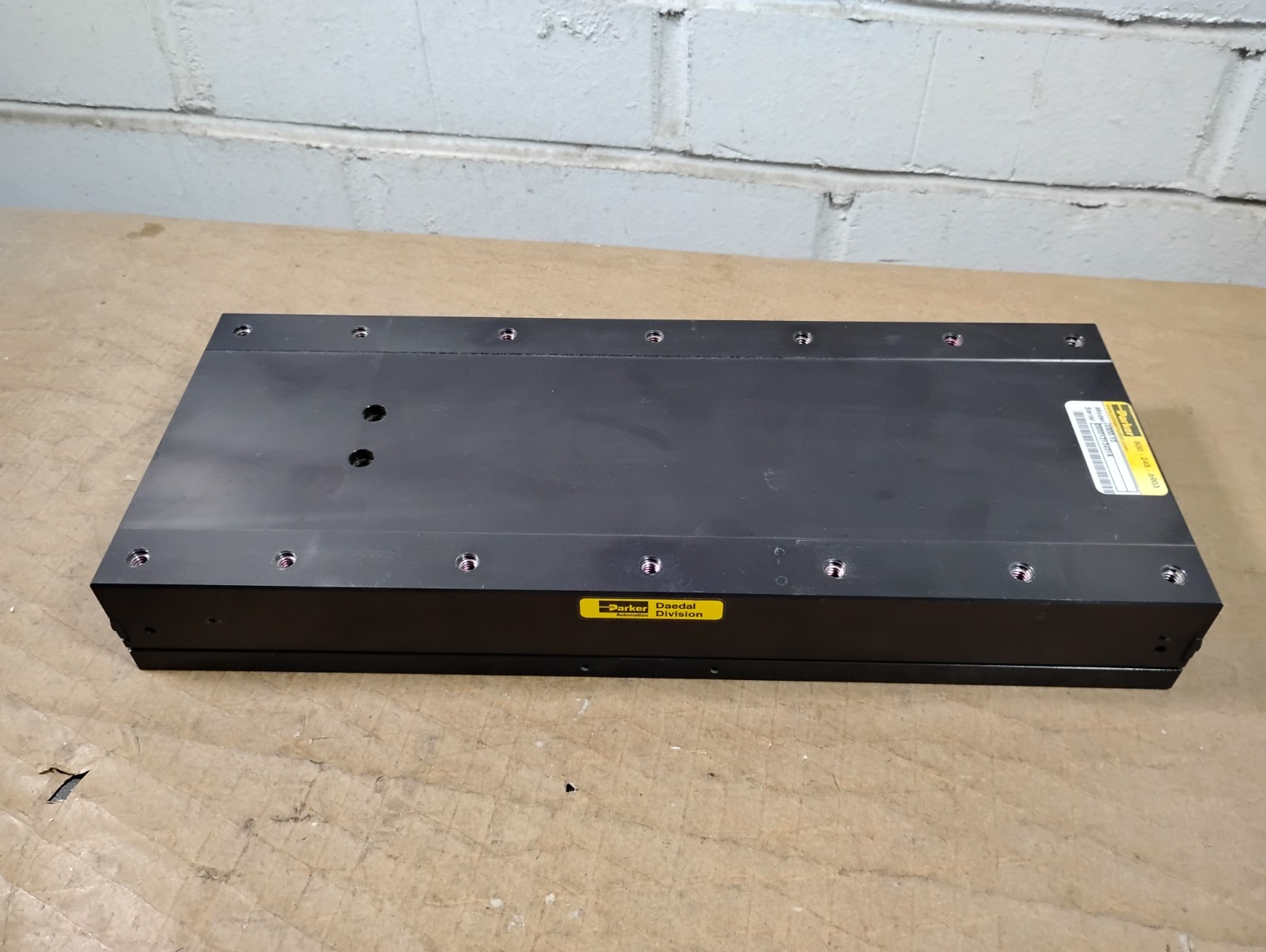Parker Daedal 4900-10 Guided Manual Linear Slide 6" x 15" - 5" Travel
