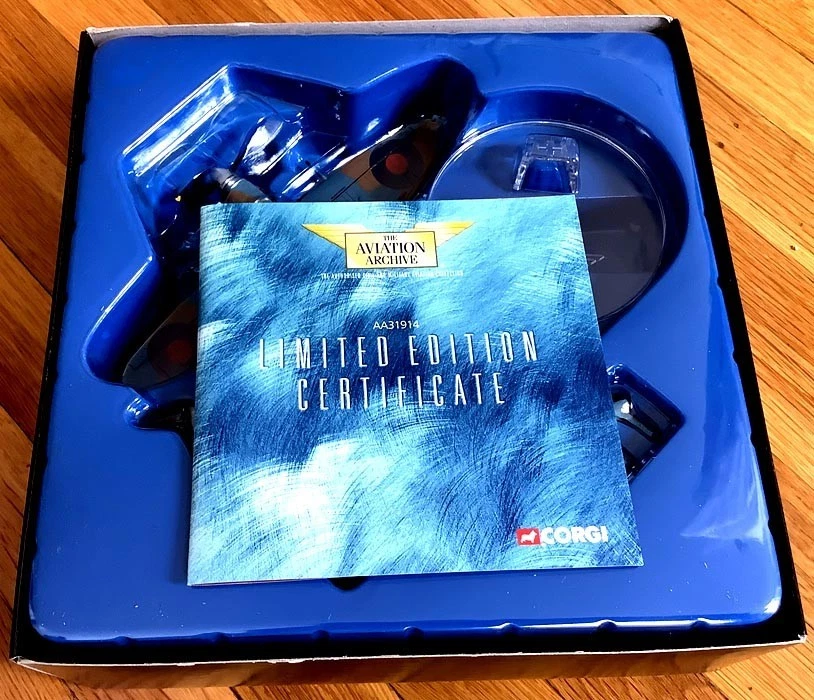 Corgi AA31914 1/72 Spitfire MkVC George Beurling Malta Diecast Airplane w/ COA - Image 2 of 4