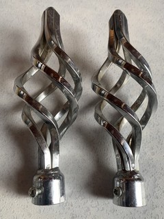 Chrome plated Steel Silver Twisted Cage Curtain Pole Rod Finials Ends.