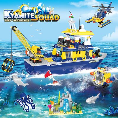 New SHIP BUILDING KIT 797 Piece City Ocean Exploration Play