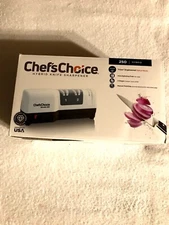 Chef's Choice Hybrid Electric Knife Sharpener Model 250.      Brand New